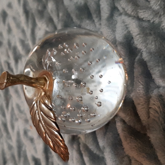 Glass Apple - Picture 2 of 4